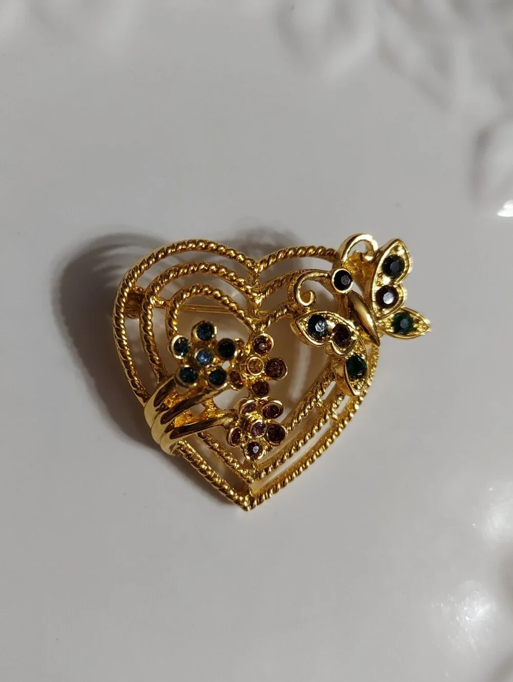 L&J Textured Rope Gold Tone/3-D Faceted Cut Crystal Heart w/ Butterfly & Flowers